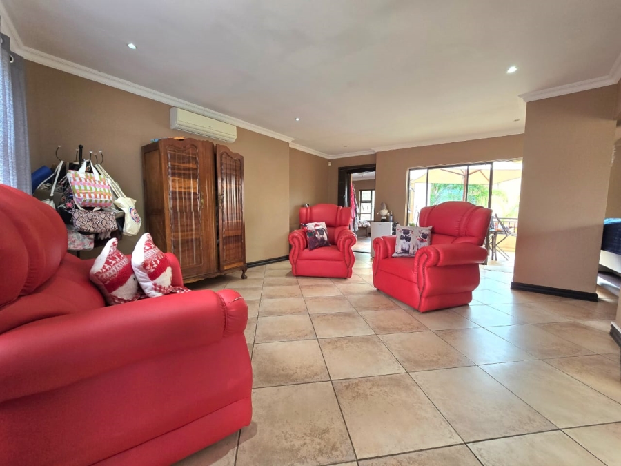 4 Bedroom Property for Sale in Melodie North West